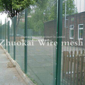 Hot Dipped Galvanized Wire Fence photo-3