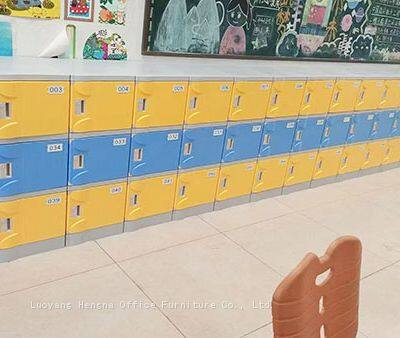 Staff Lockers for Food Factory, 1-6 Tier, Washable ABS Storage Cabinets, Corrosion Resistant & Hygienic Modular Design with Vent & Clothes Rod