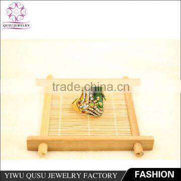 2015 Yiwu New Products Gold Plated Ring With Emerold Horse-eyed Imitation Jade photo-3