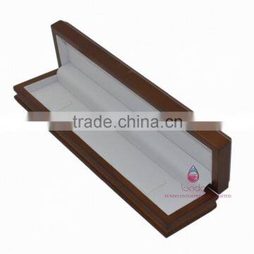 Luxury Lacquer Bracelet Packaging Box photo-5