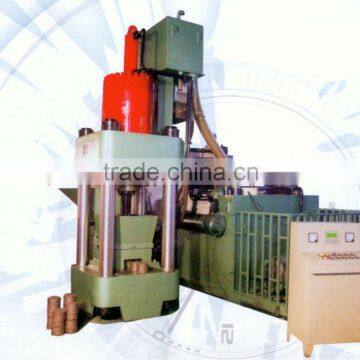 Briquetting press machine for steel