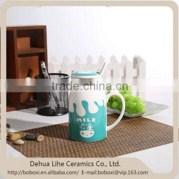 Factory direct sales mug with lid and spoon