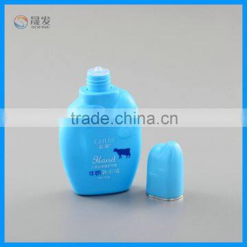 Hand Shape Cosmetic Lotion Bottle photo-3