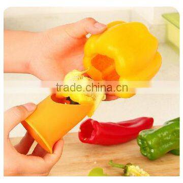 wholesale cheap plastic pepper corer chili pepper corer vegetable tools