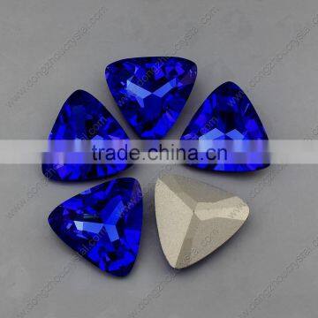 Fashionable triangle shape garment accessory crystal fancy stone