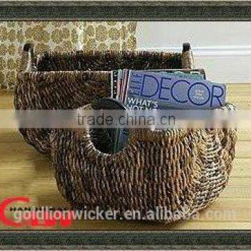 Set of 2 maize magazine eco-friendly baskets with round wooden handles