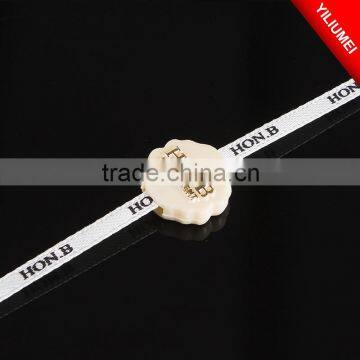 high quality custom plastic hang tag string for clothing