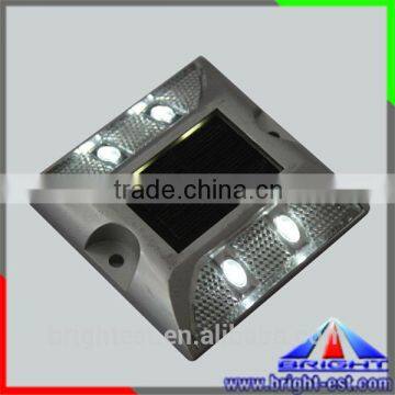 Hot Sale Aluminum Waterproof IP68 Cat Eye Reflective LED Traffic Solar Road Stud photo-2