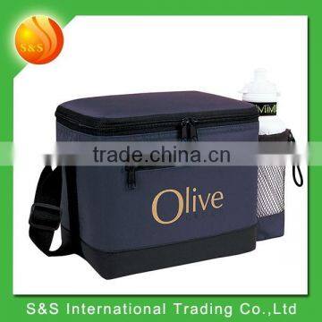 Hot Sell Cheap Lunch Polyester Cooler Bag With Font Zipper Pocket photo-4