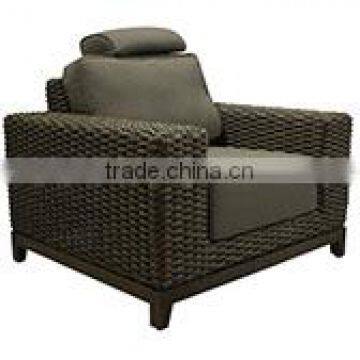 ESCARBA LOUNGE CHAIR