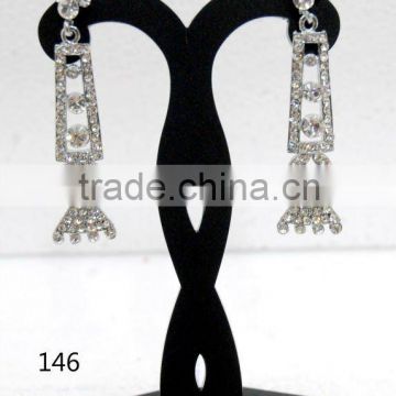 SpeCial EaRRinGS ESpEciAlLy FoR aLL GiRlS GRAb iT,,,