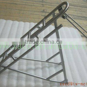 Customed bicycle luggage rack capacity 25kg bike rear rack titanium bicycle rear rack