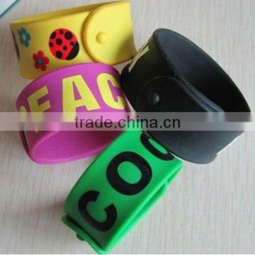 OEM Silicone slap Bracelet made by eco-friendly silicone