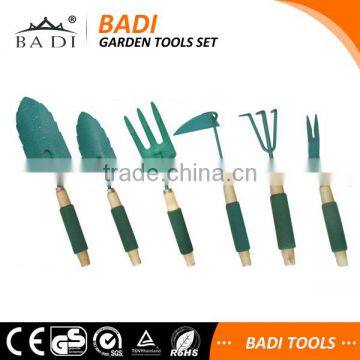 6pcs sets wood handle hand garden tool set with saw blade on the shovel