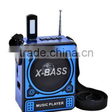 Good Quality Disco Light Gift FM Speaker Rechargeable Torch Light Radio