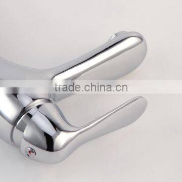 Deck Mouted Basin Bathtub Waterfall Faucet photo-3