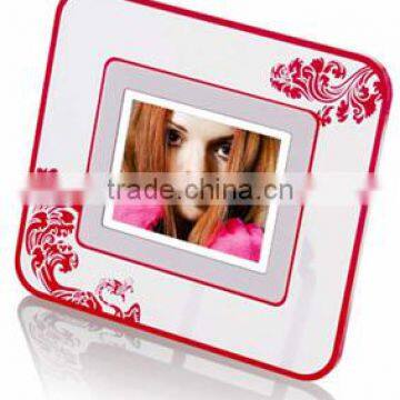 Hot Sale Mini Digital Photo Frame 2.4 inch LCD Display with Gift Box Packing