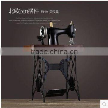 Factory price artificial sewing machine polyresin craft home decoration