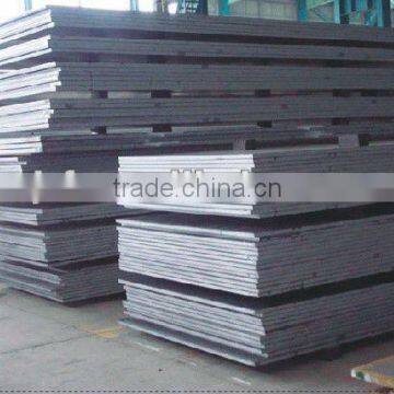 Low temperature pressure vessel steel plate