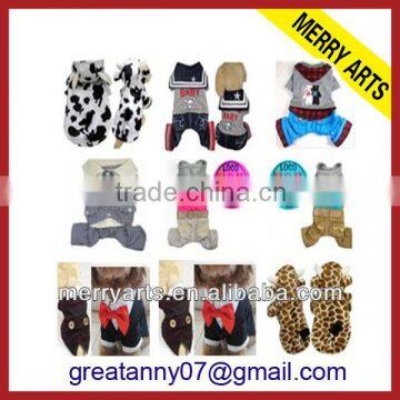 China Hot Sale Dogs Clothes and Accessories Wholesale Pretty Pet Clothes Product
