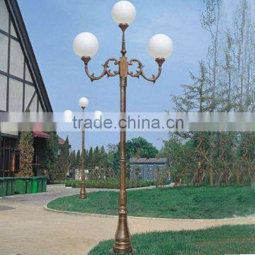 3 lamps die cast aluminum garden light (light source is 35W energy-saving bulb)