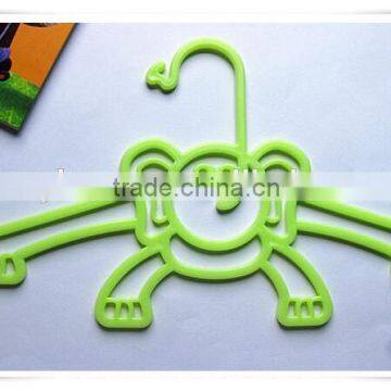 Factory Supply Fancy Elephant Shape Kid Plastic Clothes Hanger Ph012 photo-2