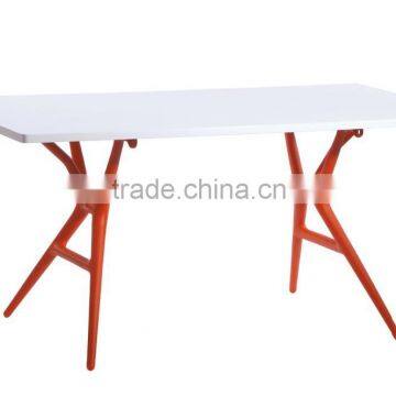 Leisure dinning table