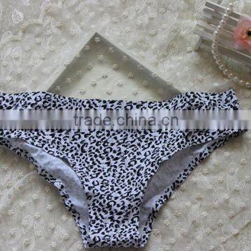 One piece seamless panty with laser cut