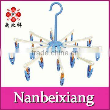 Plastic Clothes Drying Hanging Rack