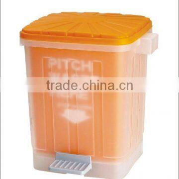 Plastic waste bin