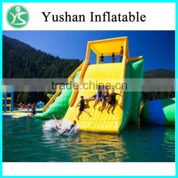 Water Park adult games cheap Giant Inflatable Floating Water Slide