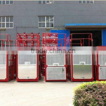 Yellow 2000kg OEM Goods Construction Hoist Elevator for Building