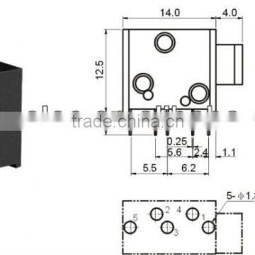 3.5mm headphone socket