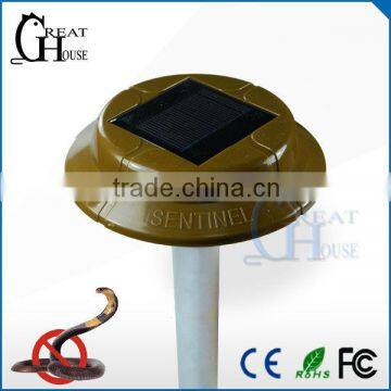 GH-318 Solar Vibration Serpent Repeller photo-1