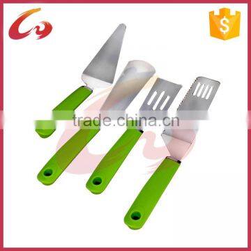 Plastic cover handle stainless steel pizza cutter