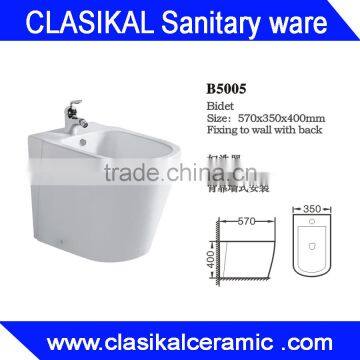 2016 New design bathroom use ceramic bidet