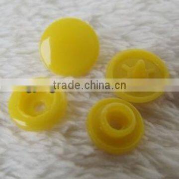 Cheap four parts plastic snap button for clothing