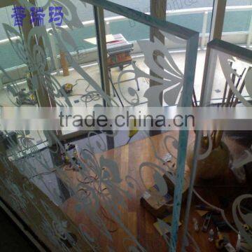 Frameless Patterned Glass Sheet Design For Glass Panel Installed For Terrace Glass Fence
