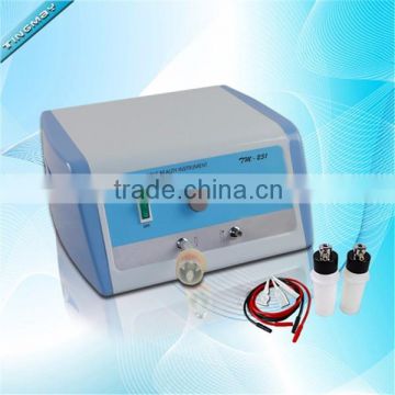 Home use vacuum spray facial machine