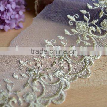 D752 2013 New decorative fashion gold polyester emboridery bridal flower lace