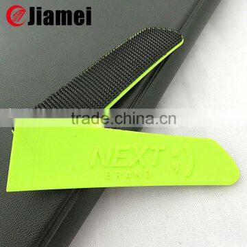 newly sportswear sleeve tab cuff puller pvc rubber sleeve plastic tab