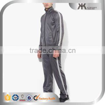 2017 Mens Latest Design Jogging Suits Wholesale Polyester Fabric OEM Tracksuit photo-2