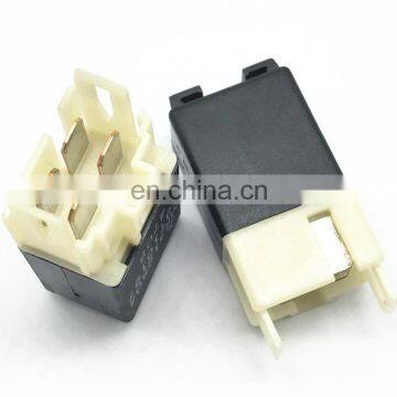 Engine Control Relay E8T10197 For Mi-tsubishi Pajero Shogun MK3 3.2 DID 2000-2006 MR312504 photo-2