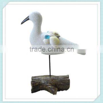Polyresin seagull with shells wing crafts for home decor