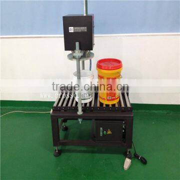 Plastic Lids Pressing Machine photo-2