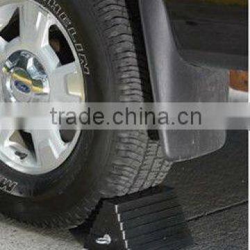 Rubber trailer wheel chock