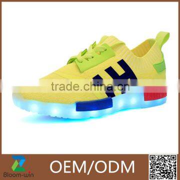 2016 Hot Sales Colorful Kids Dance Shoes Led Light up Running Shoes photo-4