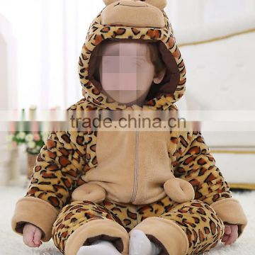 2015 Latest design baby cartoon winter romper