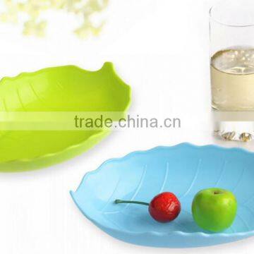 Hot-sale colorful leaves-shaped plastic tray promotional