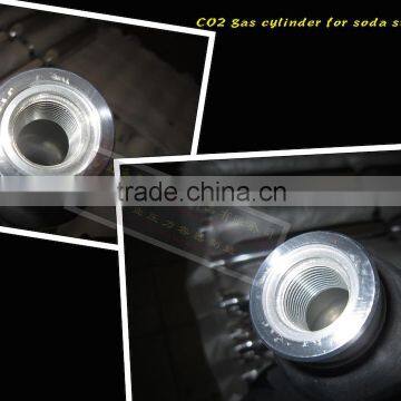 Best Selling of 0.6L Aluminum Seamless Refillable Empty Portable CO2 Air Gas Cylinder and Tank for Soda Stream and Paintball photo-4